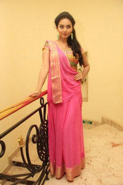 Vidya Pradeep Photos